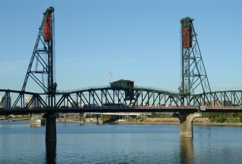 One of the 17 bridges of Portland